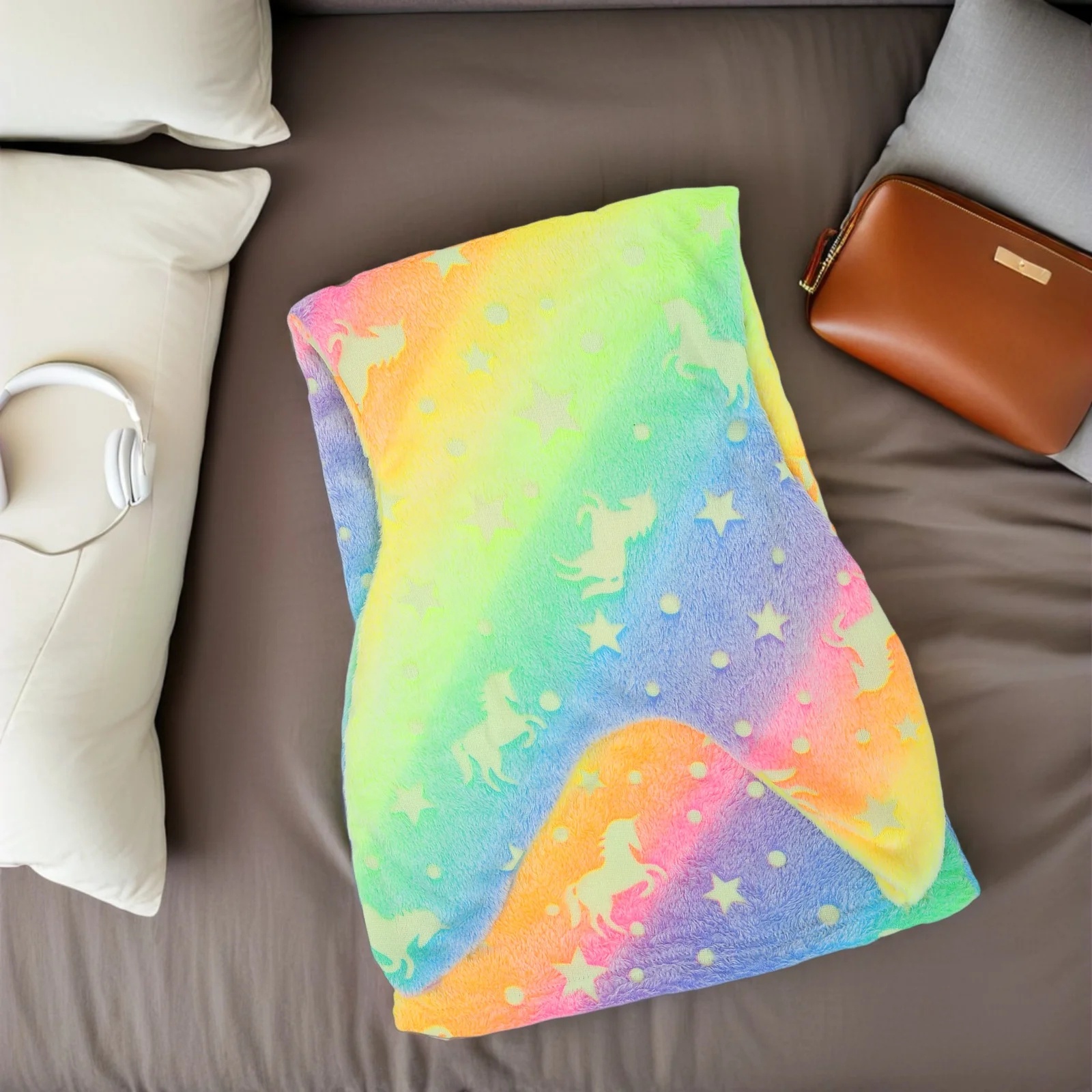 

Glow in The Dark Mermaid Blanket Soft Flannel Wearable Sleeping Bag for Kids Cozy Bedtime Comfort for Home Travel Parties Girls