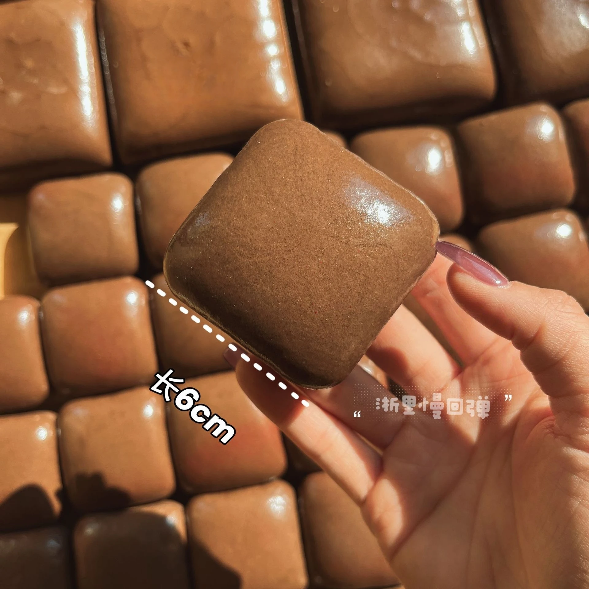 Neue Squishy Mini-Toast-Quetsch-Fidget-Spielzeuge Lustige Langsam Zurückfedernde Stressbälle ASMR Sensorisches Stressabbau-Fidget-Spielzeug Geschenke für Erwachsene