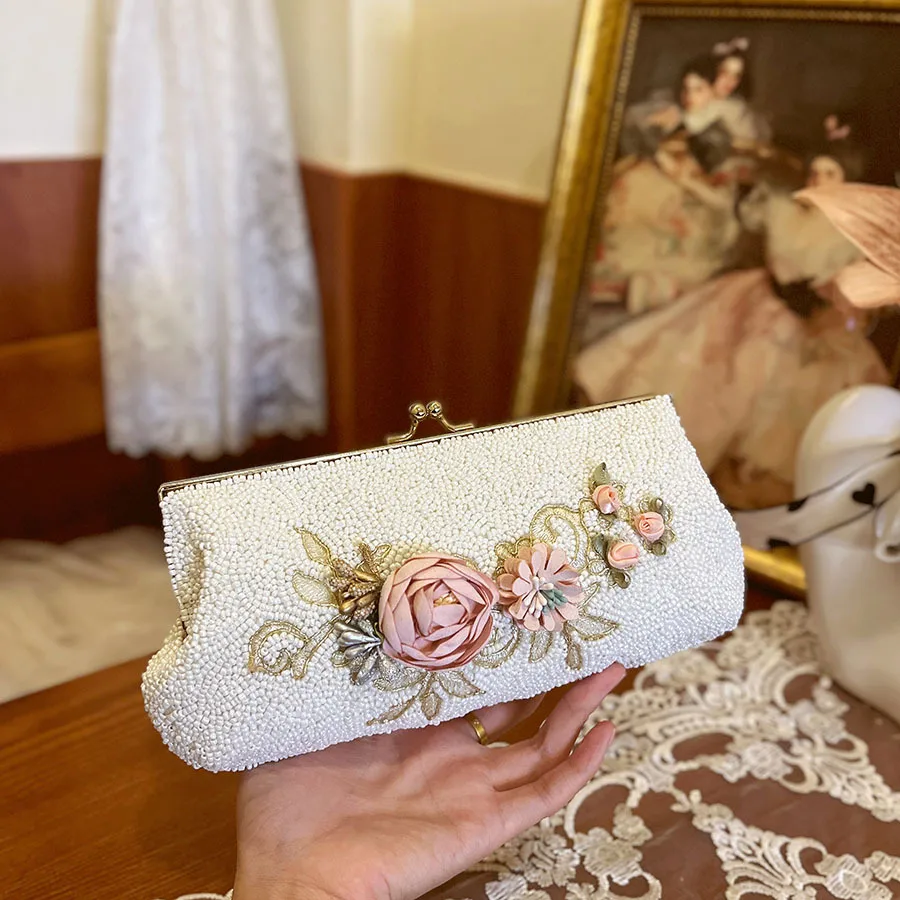 

Французский темперамент, знаменитость, расшитый бисером цветок, клатч, новый китайский стиль, Cheongsam, универсальная обеденная сумка, сумка на плечо