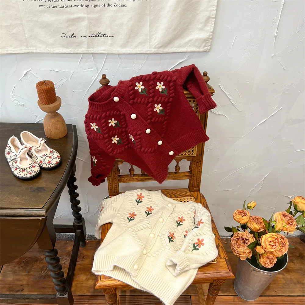عيد الميلاد الأحمر الاطفال البلوزات معاطف خريف شتاء 2022 الأزهار التطريز الفتيات سترة مشغولة من الصوف سميكة الدافئة ملابس خارجية