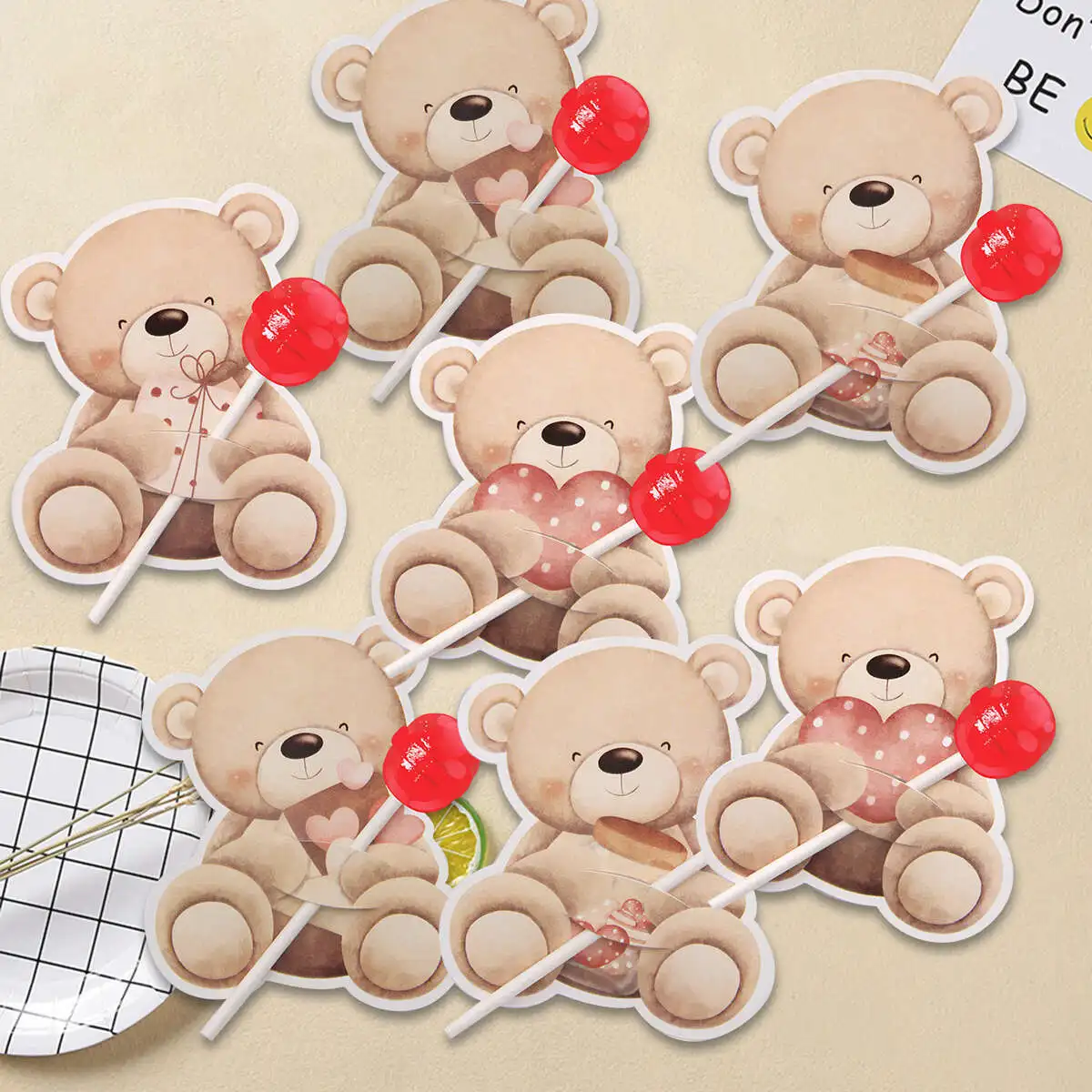 40Pcs Carton Bear Lollipop Cards Sweet Heart Candy Holders For Wedding Party Happy Valentine's Day Candy Packaging Supply