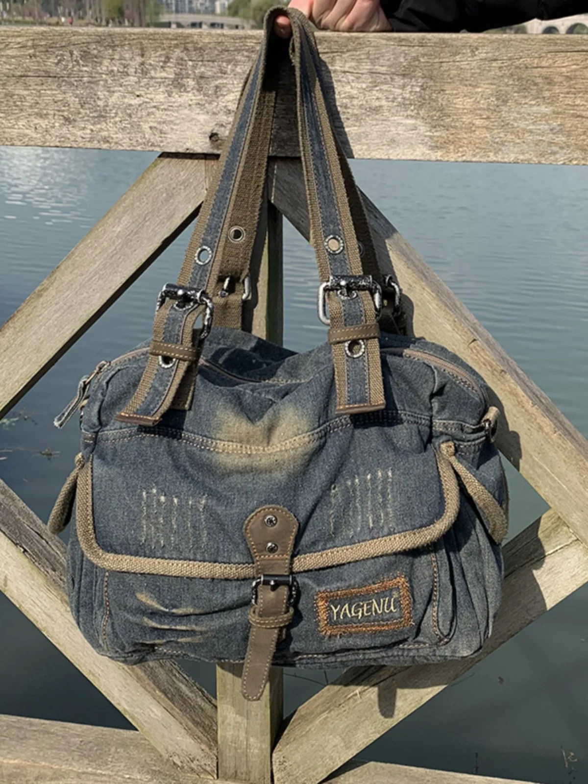 

Retro Canvas Backpack Single Shoulder Bag for Men And Women Casual Commuter Bag Trendy Denim Crossbody Handbag Handbag
