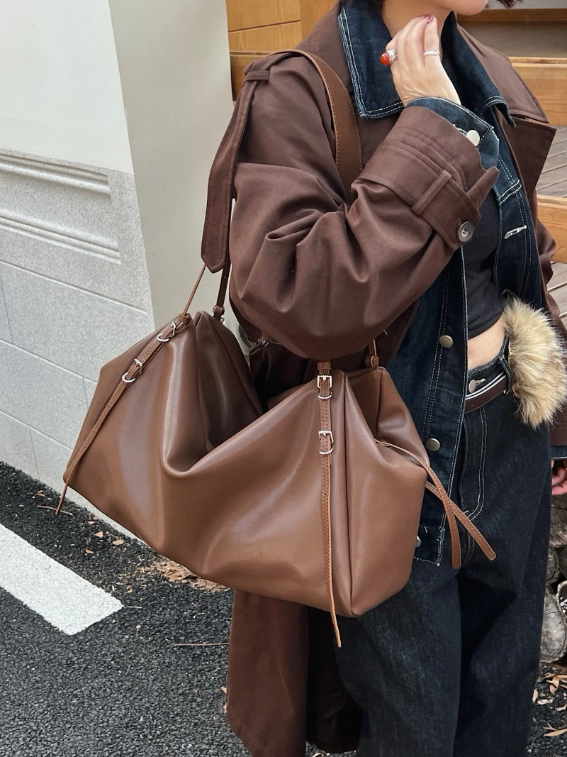 Trendy Casual Soft Leather Tote Bags Women Large Capacity Commute Outings Crossbody Bag Cool Girls Y2k Shoulder Hobos Bag 2026