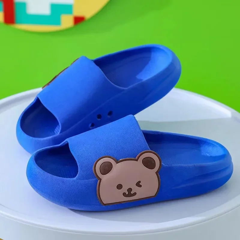 Cartoon Bear Children\'s Beach Slippers For Boys Girls Home Shoes Summer Thick Sole Flip Flops EVA Soft Outdoor Slippers Child