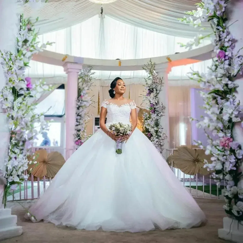 

Свадебное платье на заказ с короткими рукавами, аппликациями и бисером, в африканском стиле, с шлейфом, больших размеров, Vestido Noiva Casamento