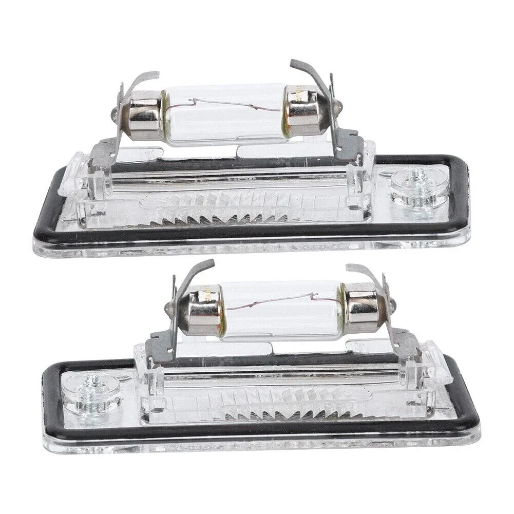 2pcs Left Right Number License Plate Light Lamp Clear PC For A3 S3 A4 S4 A6 S6 A8 8E0807430A 8E0807430B 8E0943022B 7x3.2x2.7cm