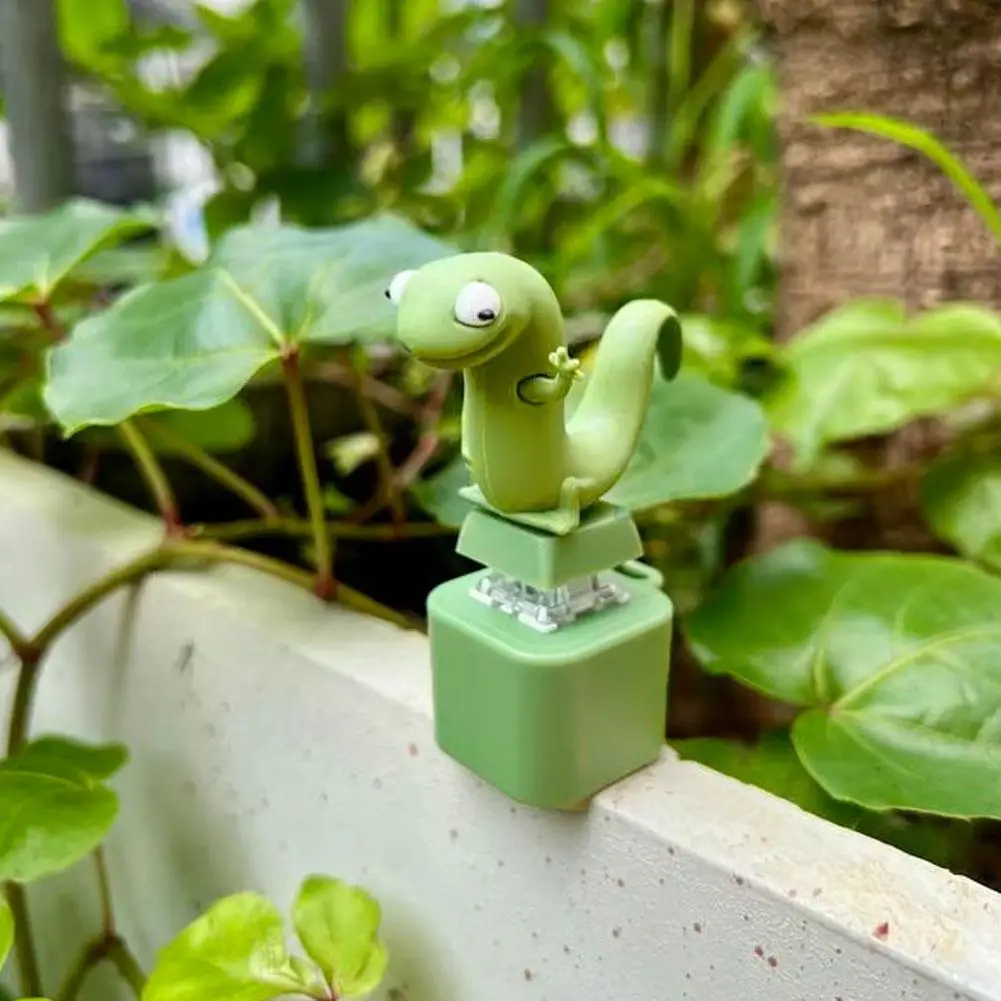 Croaking Frog Fidget Pendant Keychain With Colorful Lights Rechargeable Stress Reliever Anxiety Sensory Funny Sound Button Charm