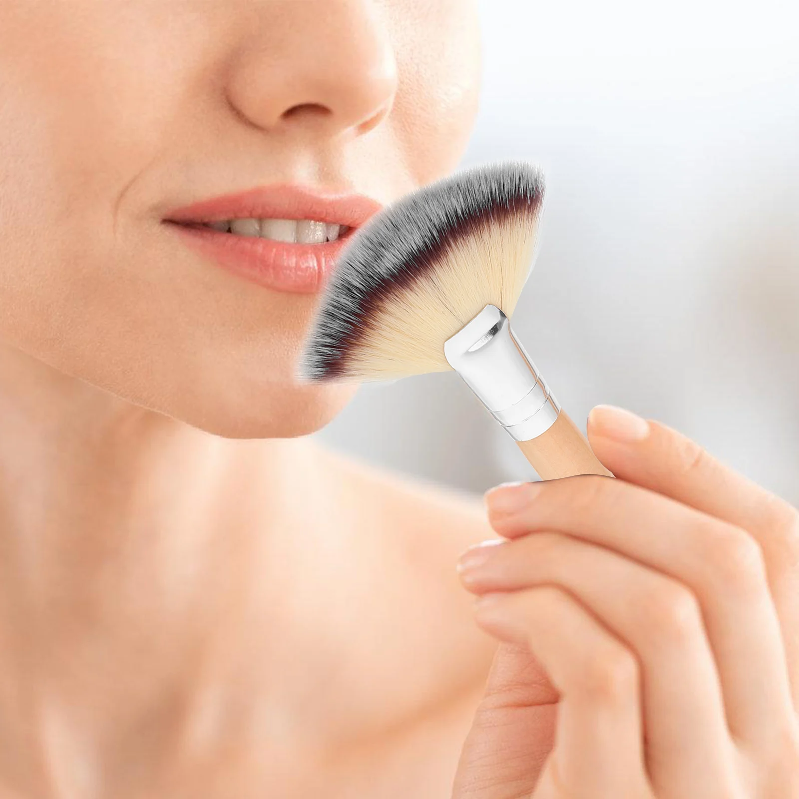 

2pcs Premium Nylon Hair Facial Powder Brush Soft Denser Silky Makeup Blush Highlighter Cheeks