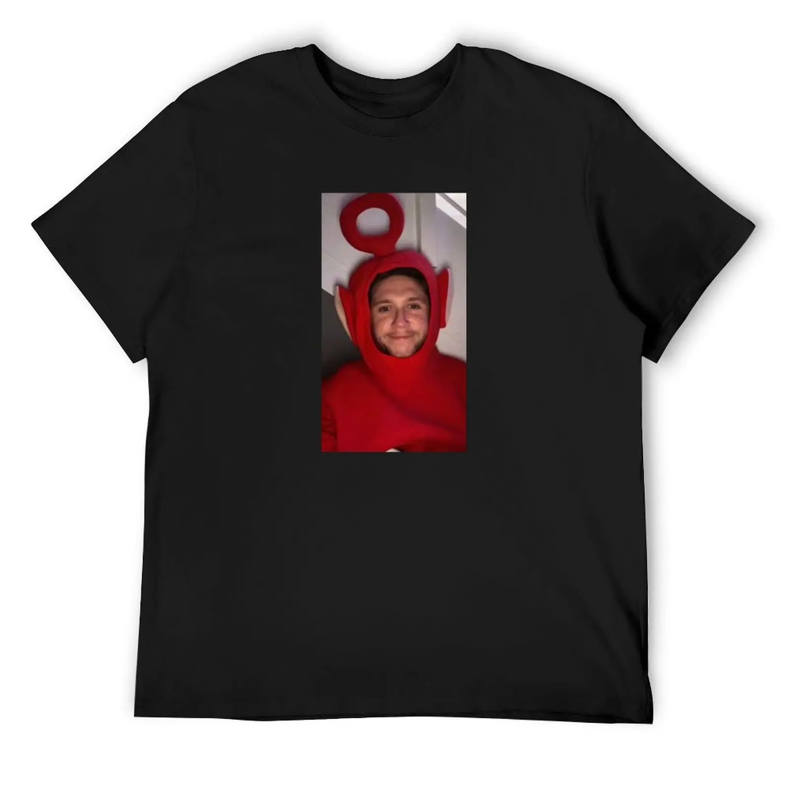 

funny niall horan selfie the show tour T-Shirt affliction shirts Funny t-shirt plain black t shirts men