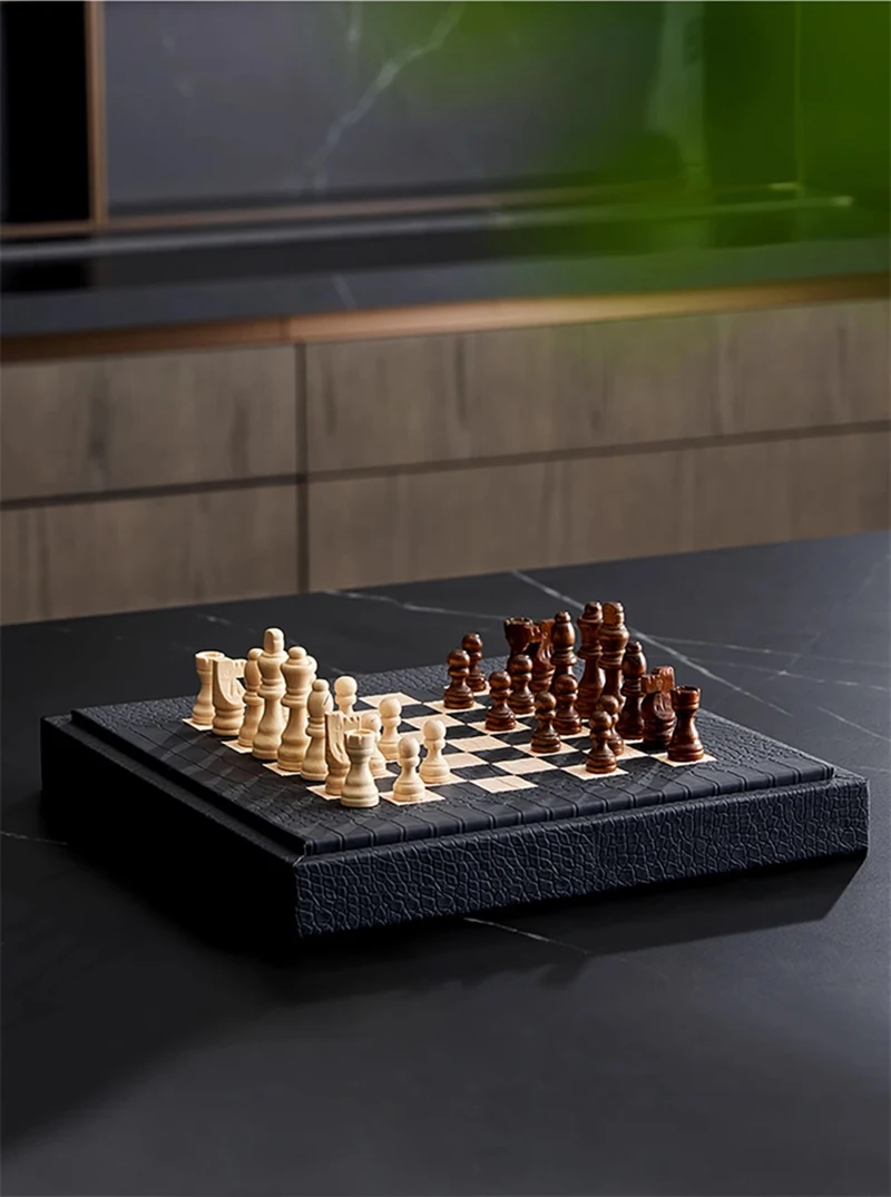 شطرنج جلد التمساح العليا، هدايا الأعمال، شطرنج خشبي، شطرنج درج الفارس الألماني، لعبة لوحة التخييم في الهواء الطلق، لعبة الشطرنج