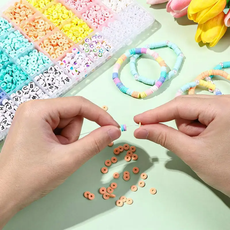 Kit de fabricação de pulseira de contas de argila, contas formais planas, kit de contas de letras acrílicas para amizade, fabricação de joias, artesanato para meninas adolescentes, faça você mesmo