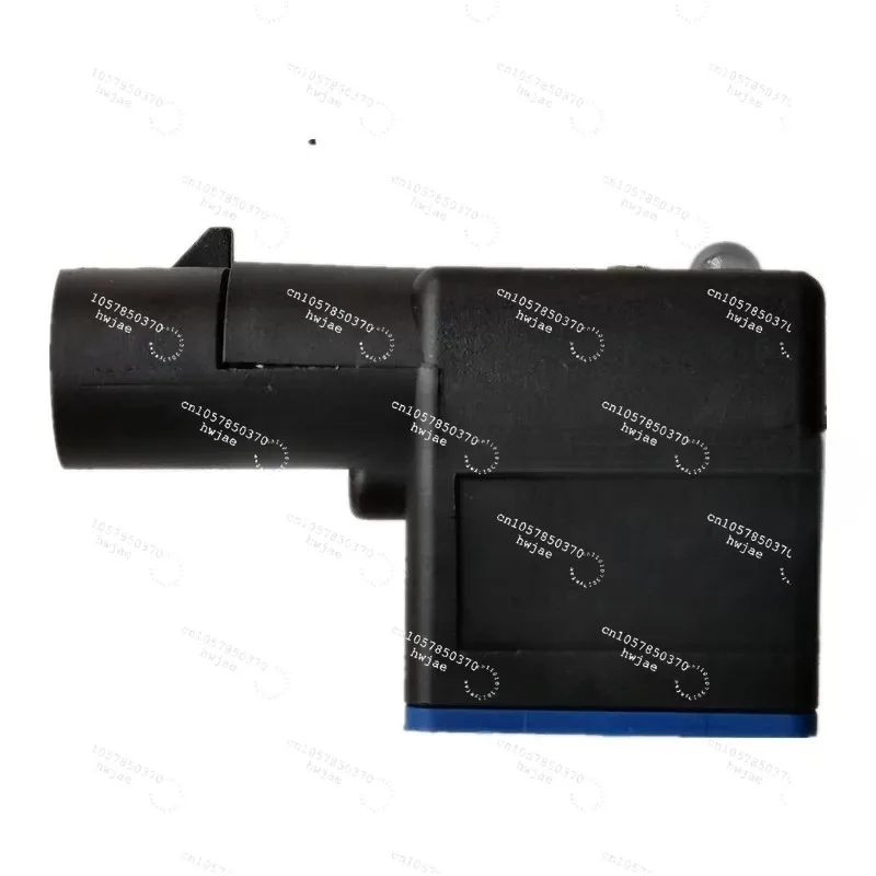 HM3250-18003 Cleaning, sweeping and sprinkling water anti-car crane Xugong Zhonglian road roller solenoid valve plug