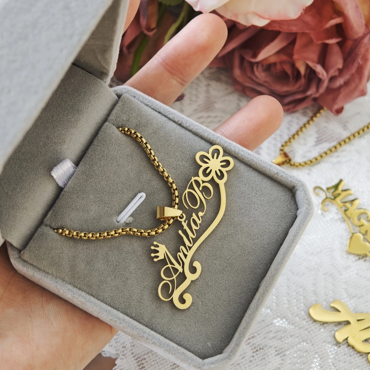 Customized Stainless Steel Necklace Personalized Name Men's And Women's Pendant Necklace Banquet Party Jewelry Holiday Gift