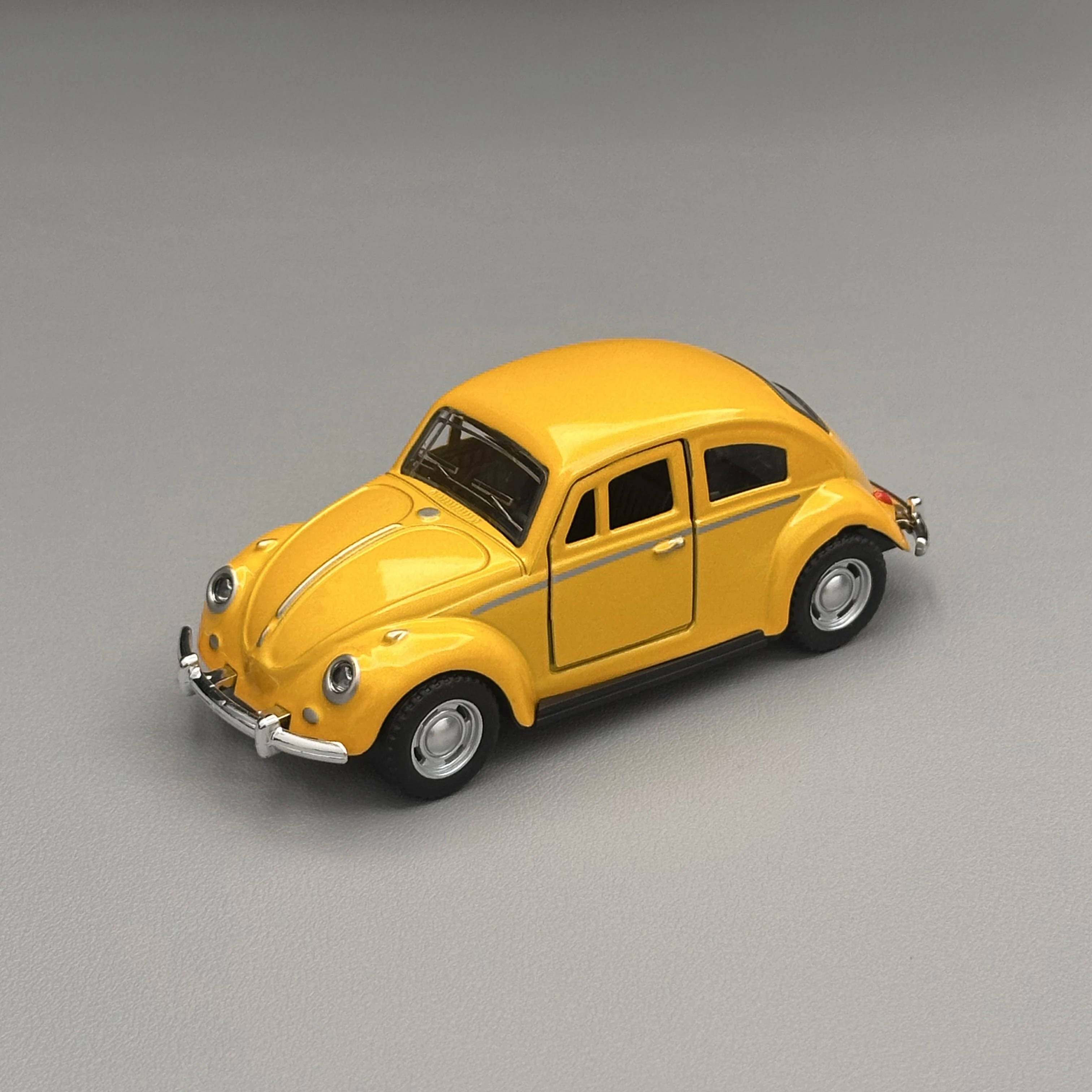 1/36 Scale Diecast Alloy Beetle Model Car Classic Retro Vehicle Toy Metal Body Pull Back Function Opening Doors Mini Car Gifts view 6