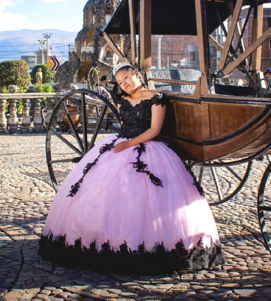 Único negro con vestido para quinceañeras rosa manga casquillo
