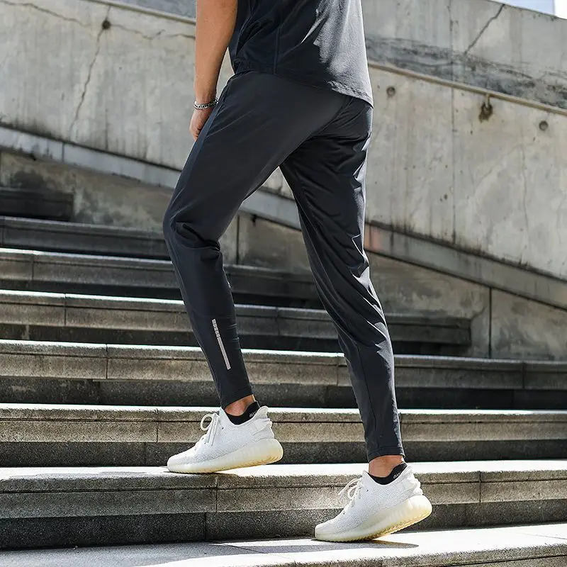 

Sport Pants Men's Legs Ties Jogging Fitness Pants Summer Ice Silk Thin Small Feet Trousers Training Slim Legs Ties Trousers