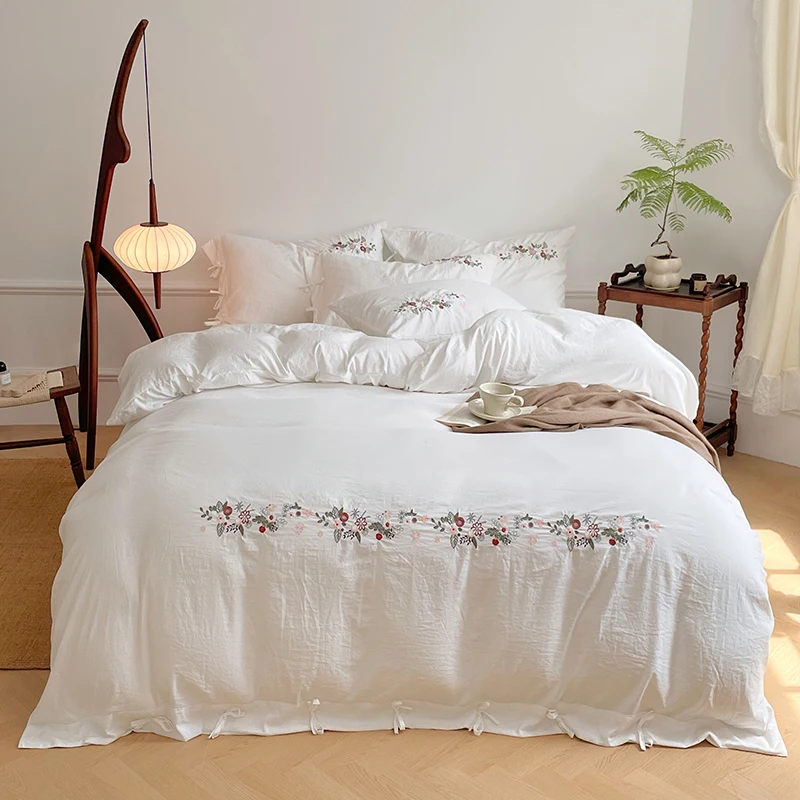 

Vintage Floral Embroidered Lace-Up White Bedding Set Single Queen King Size Duvet Cover Flat/Fitted Bed Sheet Pillowcases 3/4Pcs