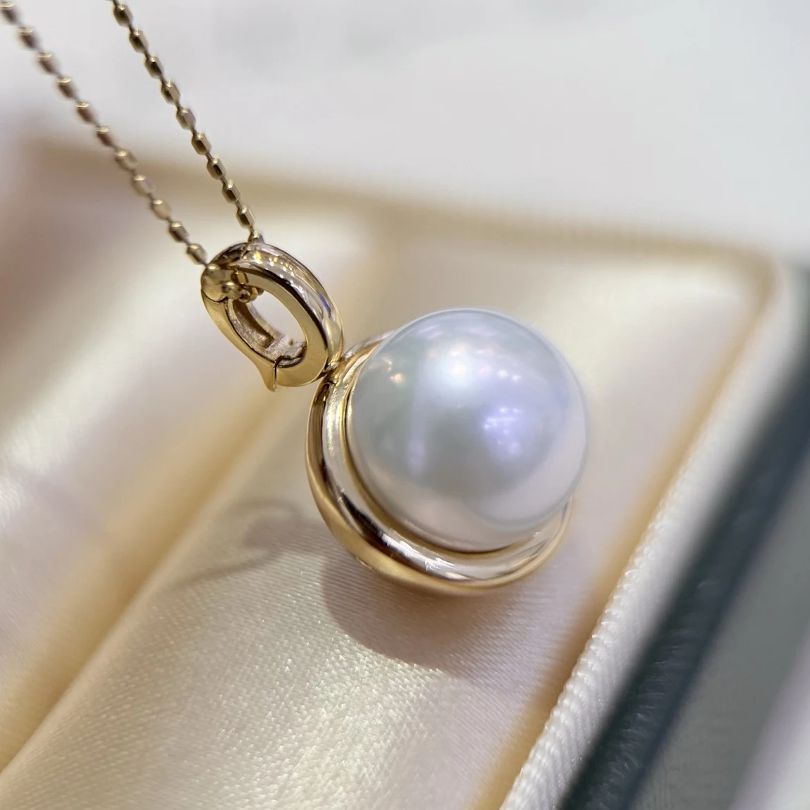 s925-sterling-silver-18k-gold-plated-planet-design-pearl-zirconia-pendant-open-clasp-luxury-fashion-jewelry-accessory