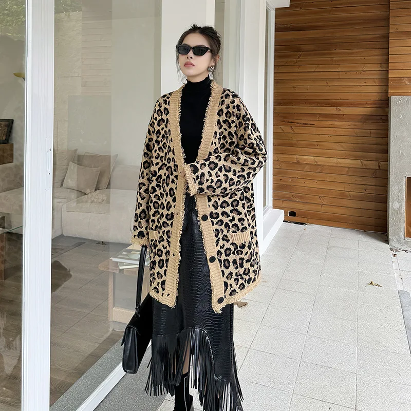 V Neck Long Sleeve Sweaters Pocket Print Leopard Cardigan Women Knit Sweater Single Breasted Warm Thick Jumpers Vintage
