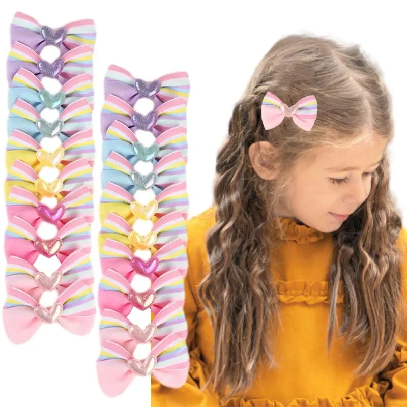 Ncmama 2PCS Kleurrijke Strepen Haar Boog Clips Glitter Liefde Hart Haarspeld voor Kinderen Meisjes Koreaanse Handgemaakte Haarspeldjes Haaraccessoires