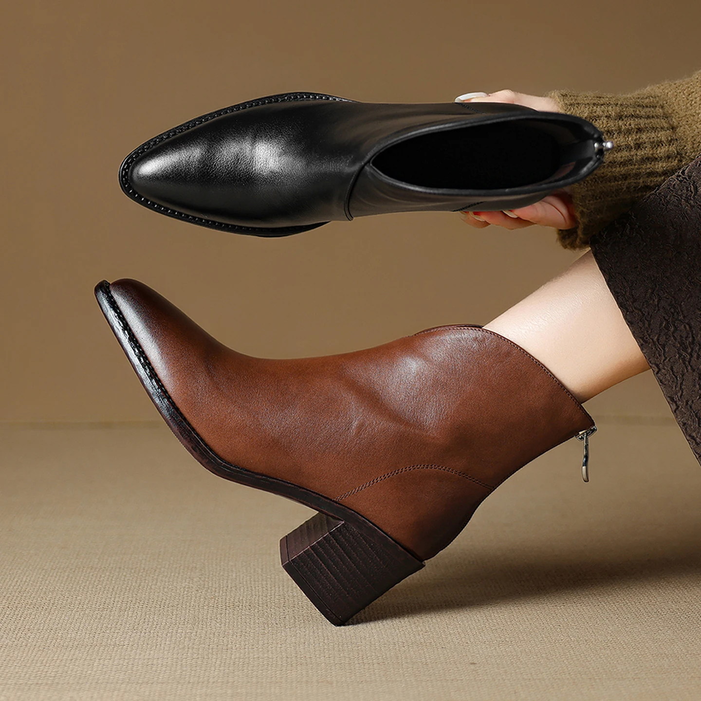 2026 new autumn winter women ankle boots natural leather plus size 22-25cm cowhide rpointed toe thick heel back zip short boots