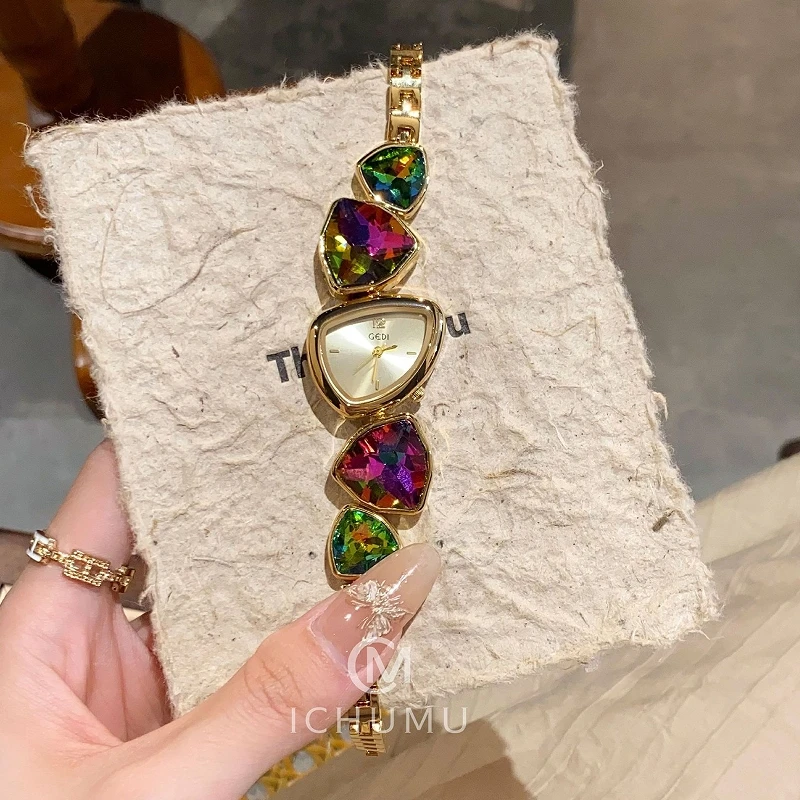 Nuevo diseño de colores, reloj - Luxury Watch Trading reseña y precio