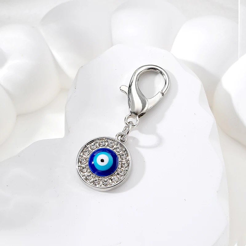 Metal Zircon Blue Eye Hamsa Hand Keychain Pet Pendant Keyring Retro Heart Turkey Evil Eye Fatima Hand Bag Box Earphone Accessory