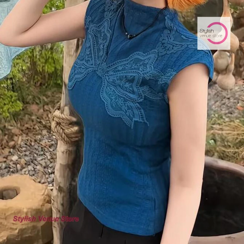 

French fashion temperament blue butterfly crocheted short-sleeved T-shirt women's summer new unique advanced design top.