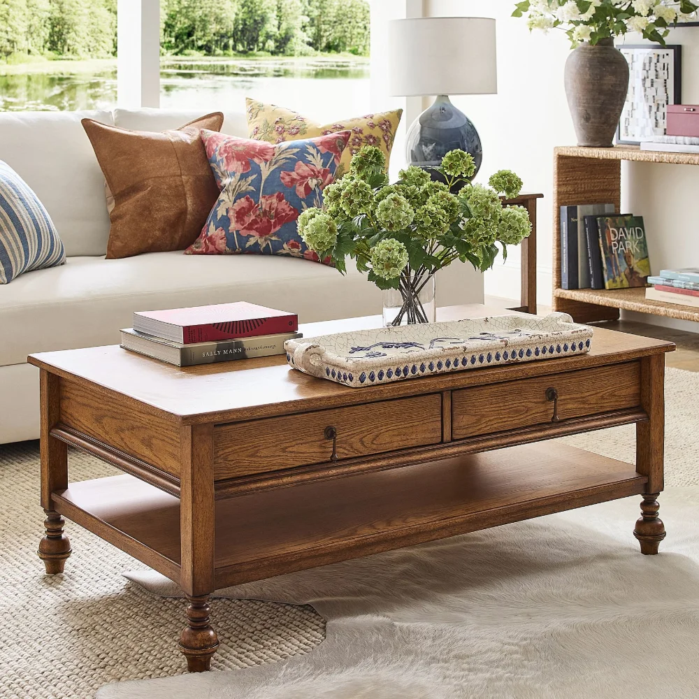 Luxury Rectangle Solid Oak Brown Finish Coffee Table Handmade Customizable Living Room Furniture Wooden Material