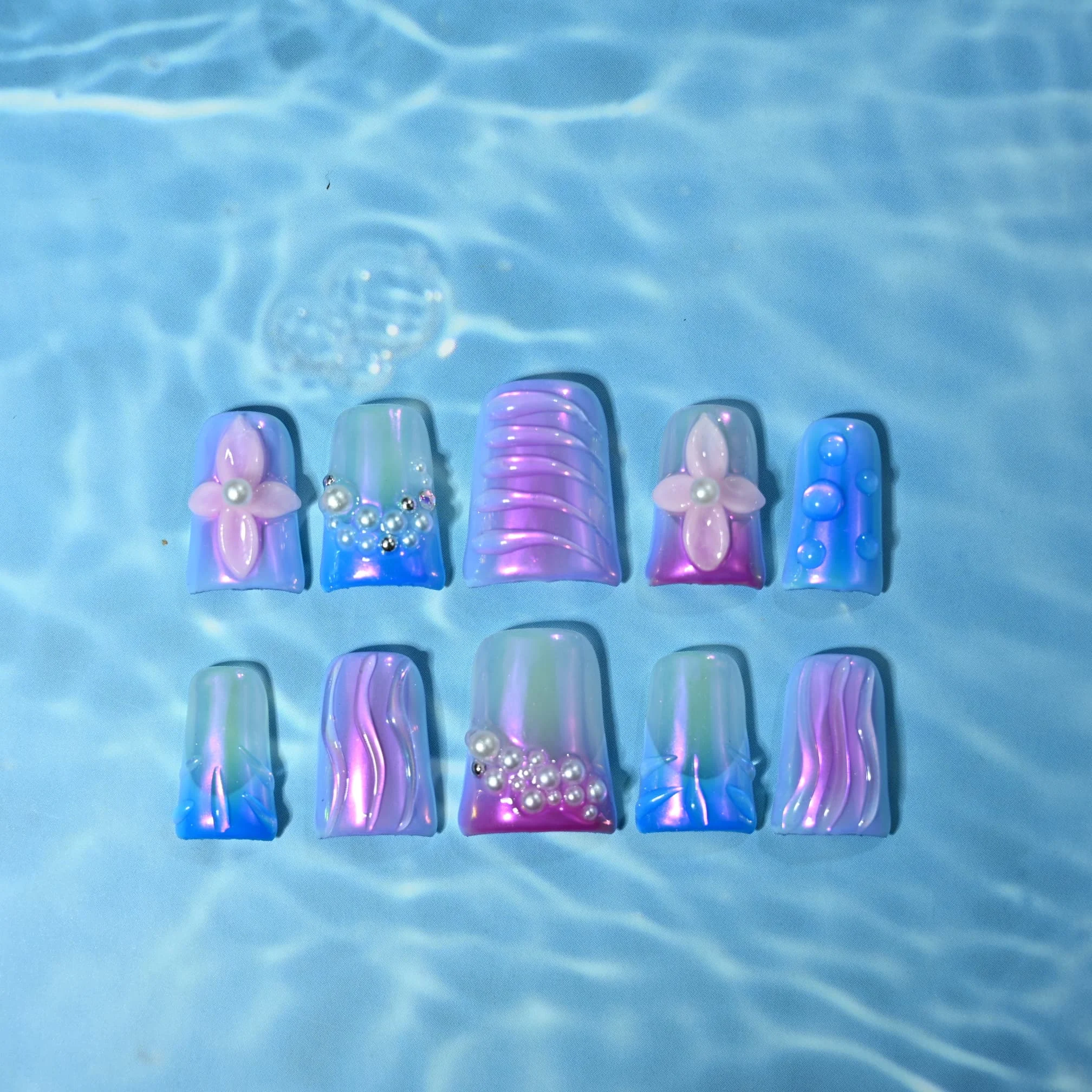 

Handmade Press On Nails Short Duckbill Shape with Purple Blue Aurora Gradient Pearl & Floral Accents Trendy Chic Nail Art