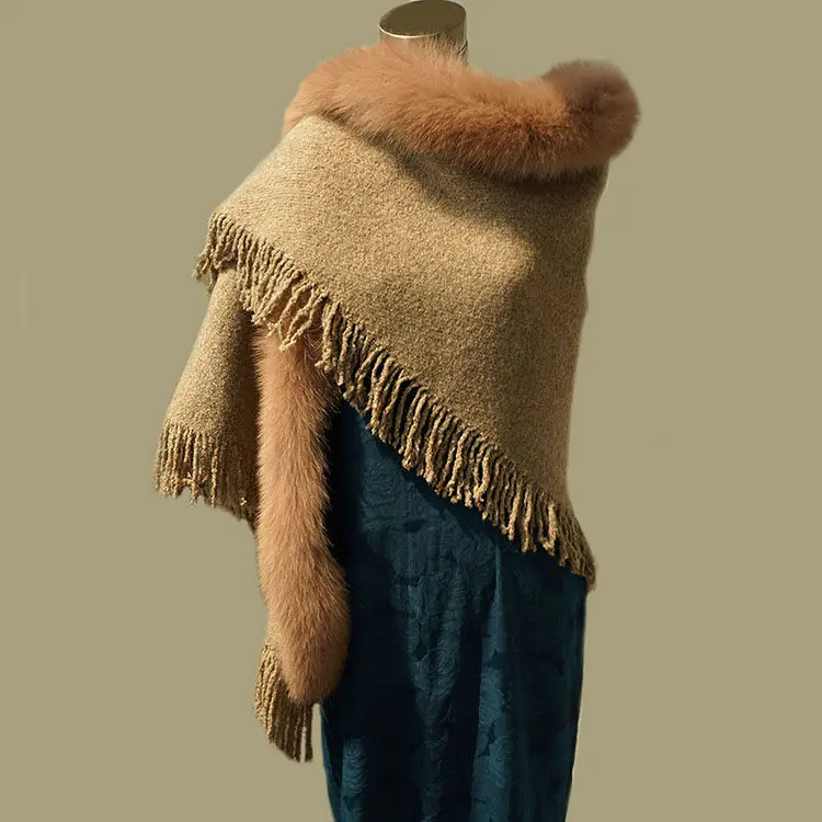 

Новая накидка из искусственной шерсти с вставками из натурального лисьего меха, осенне-зимний женский теплый треугольный шарф с бахромой, защита для шеи, шарф-воротник