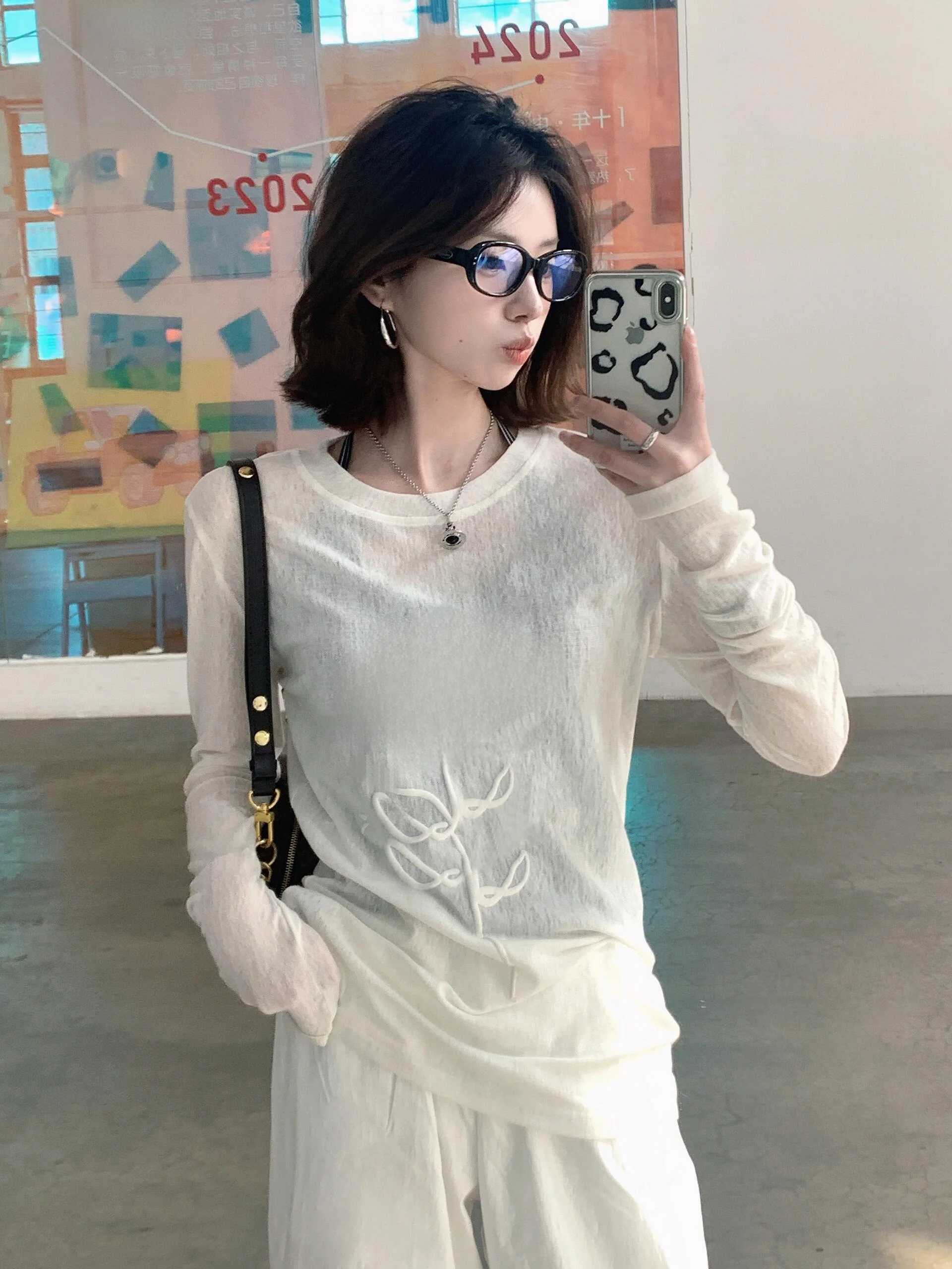 Korean Style Women's Slim Fit Light Weight Long Sleeve White Sun Protection Knitted Shirt Summer Breathable Transparent T-shirt