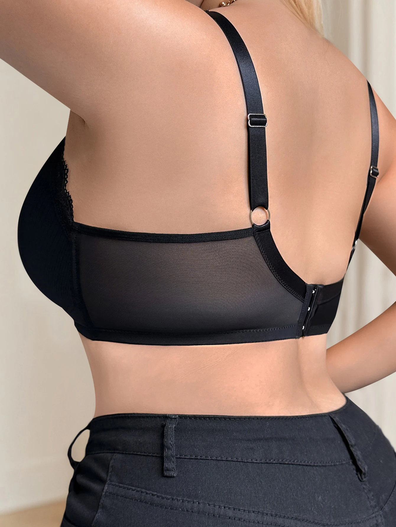 Black rimless plus size bra, plus size bra for women, lace plus size bra, full cup plus size bra, comfortable to wear MR3599