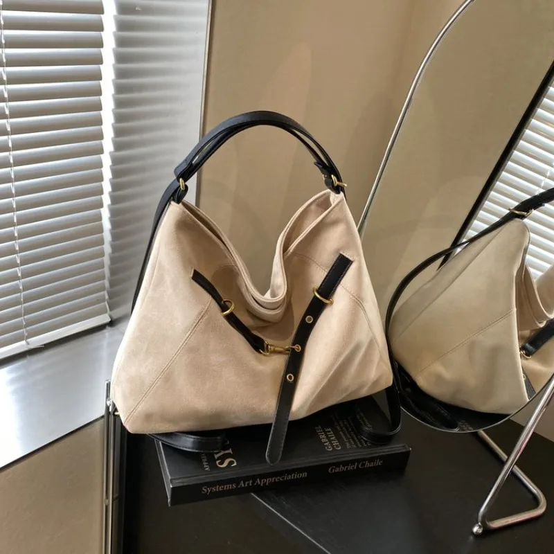 Minimalist Chic Diaper Bag For Women Luxury Leather Crossbody Bag Vintage Designer Tote Elegant And Practical Large Capacity