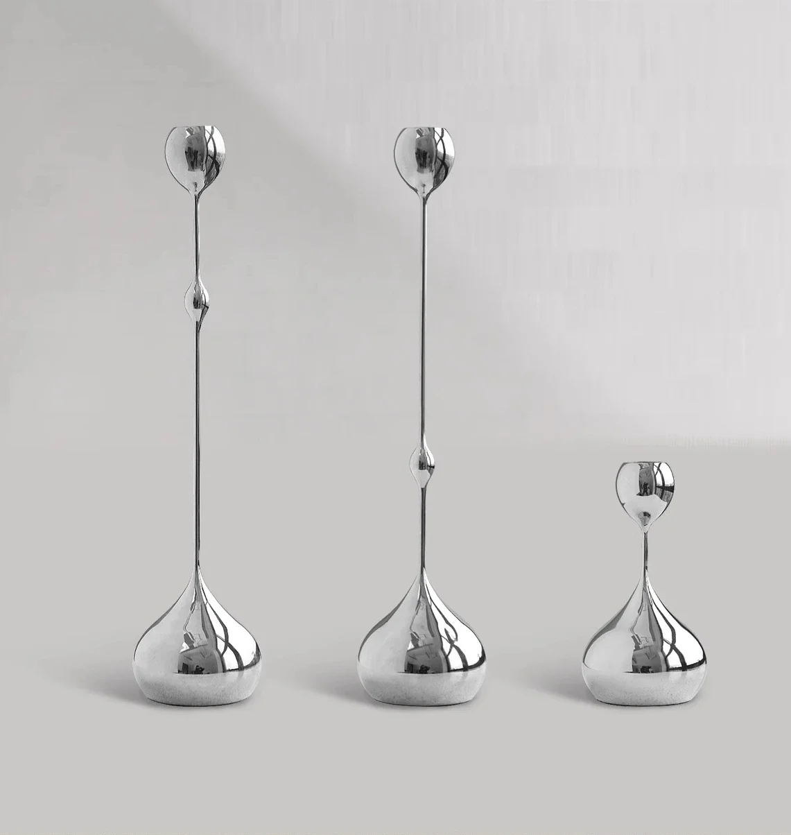 Silberner Metall-Kerzenhalter, Premium-Luxus-Dekorationsobjekt für Wohnzimmer, Esstisch, Romantische Heimdekoration