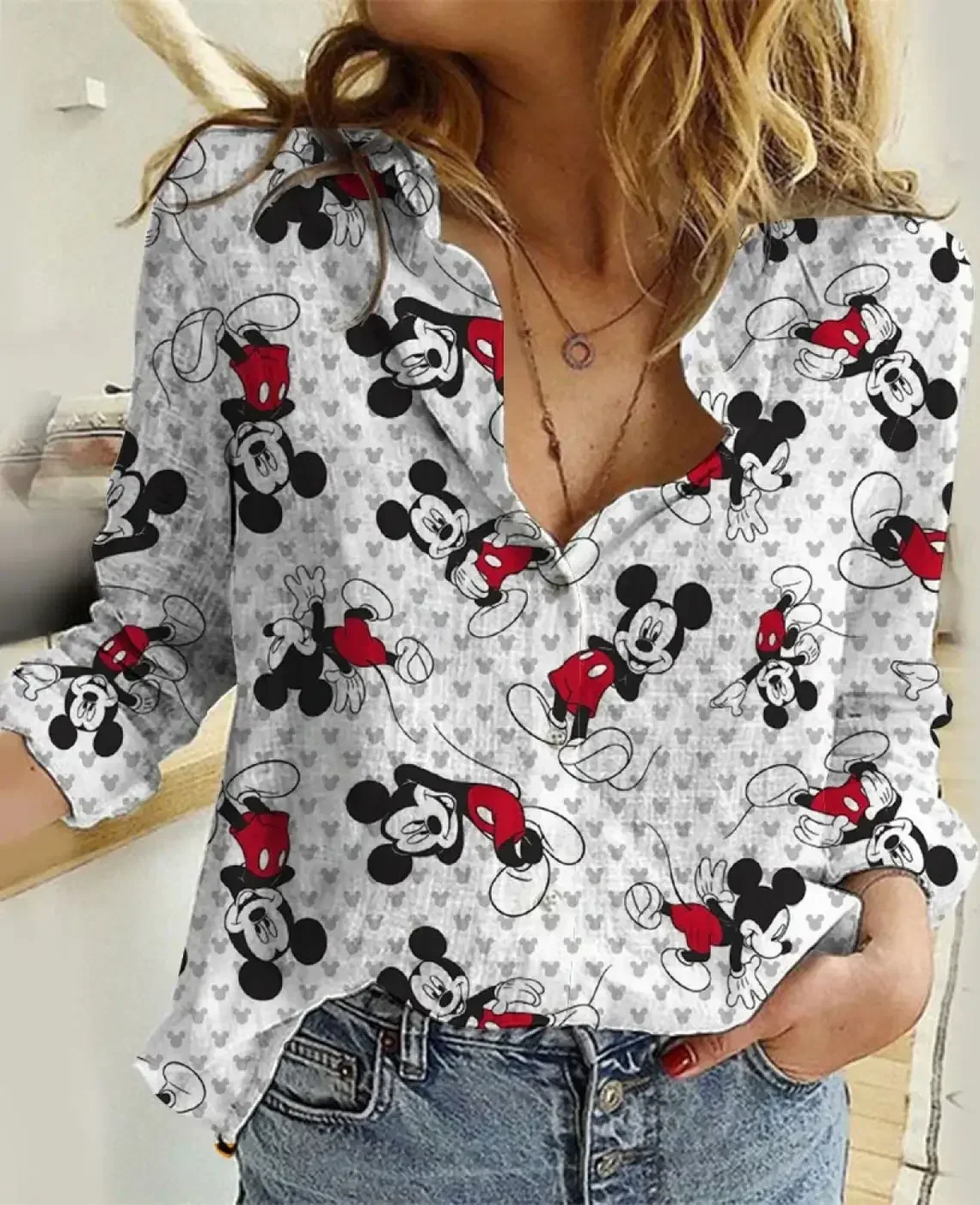 2024 Disney Women\'s Shirts Casual T-Shirts Mickey Mouse Hawaiian Shirts Fashion Long Sleeve Shirts Disney Sunscreen Shirts