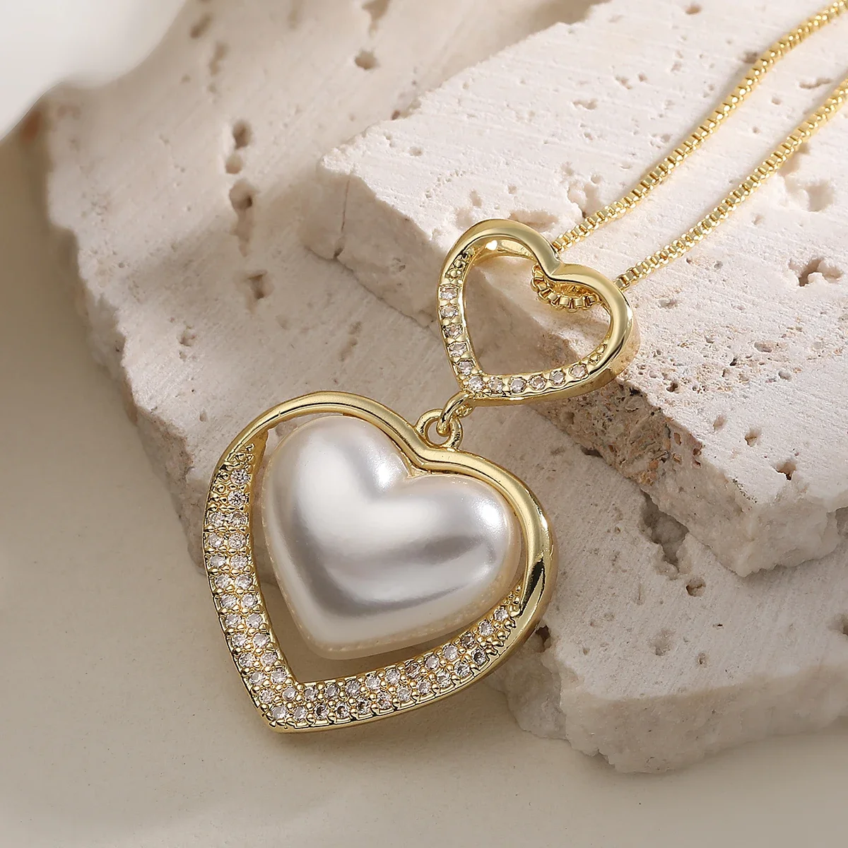 Ins Style Large Heart Pendant Necklace Brass Gold Plated Shell & Pearl Frame Rice Bead Chain Trendy Women Jewelry