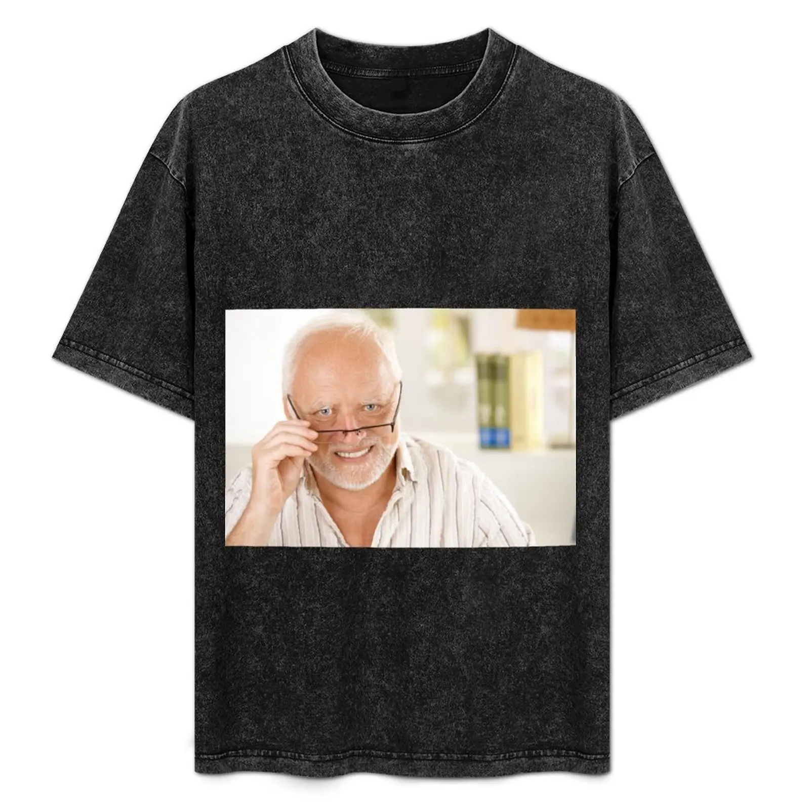Harold likes what he sees T-Shirt Casual Work Wear T-Shirt
