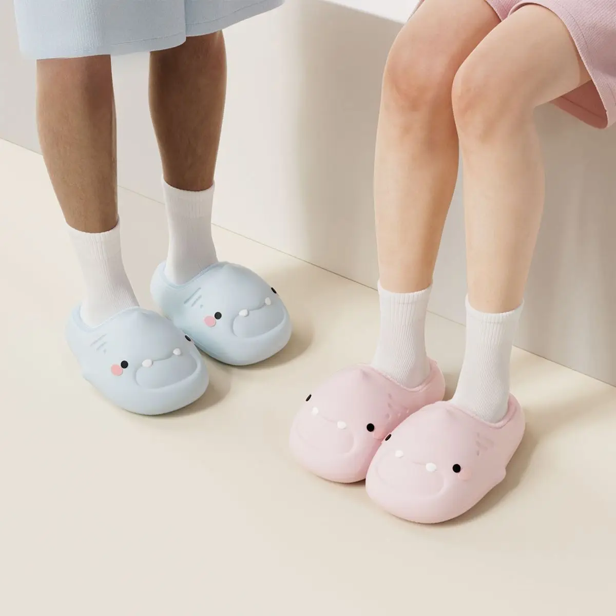 

New 2025 waterproof shark slippers fur lined shoes woman indoor outwear platform clogs kawaii girls sharks slippers home