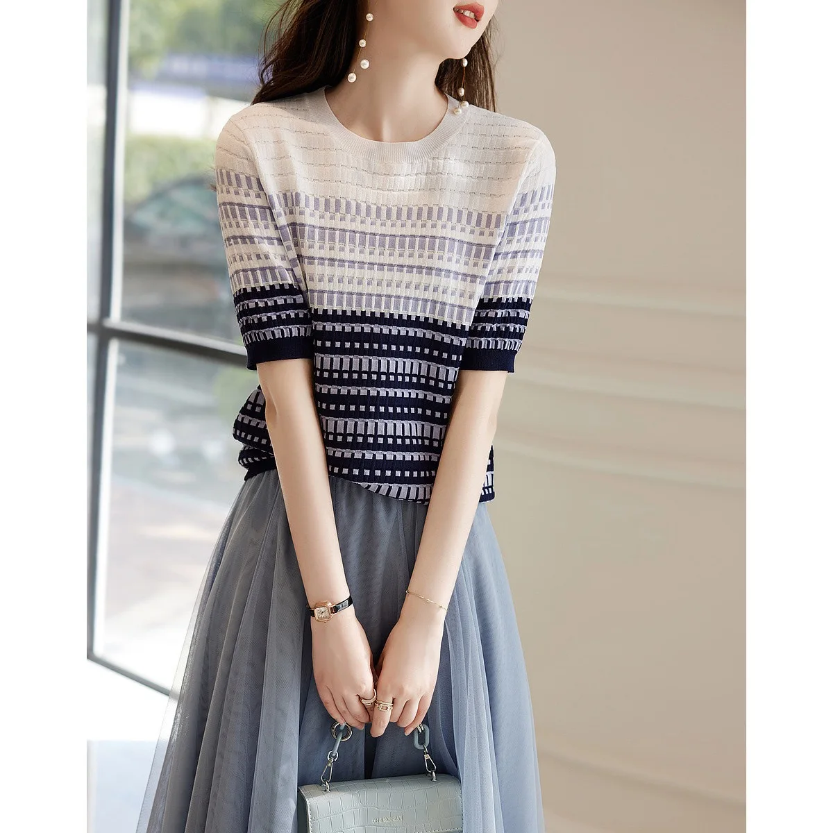 Top redondo de punto de seda de hielo Ne ort Sve para mujer, Top de Color con bordado Floral, patrón coreano Sle Commute Faion