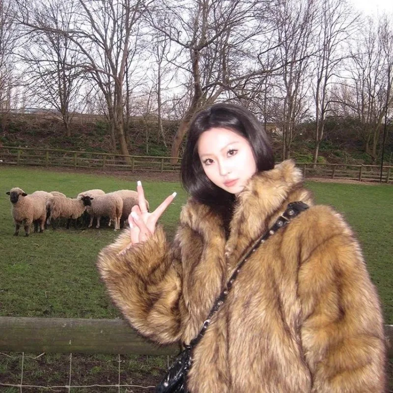 Young Imitation Fur Women's New Winter New Environmentally Friendly Fox Hair Short Small Furry Coat Temperament Commuting Jacket