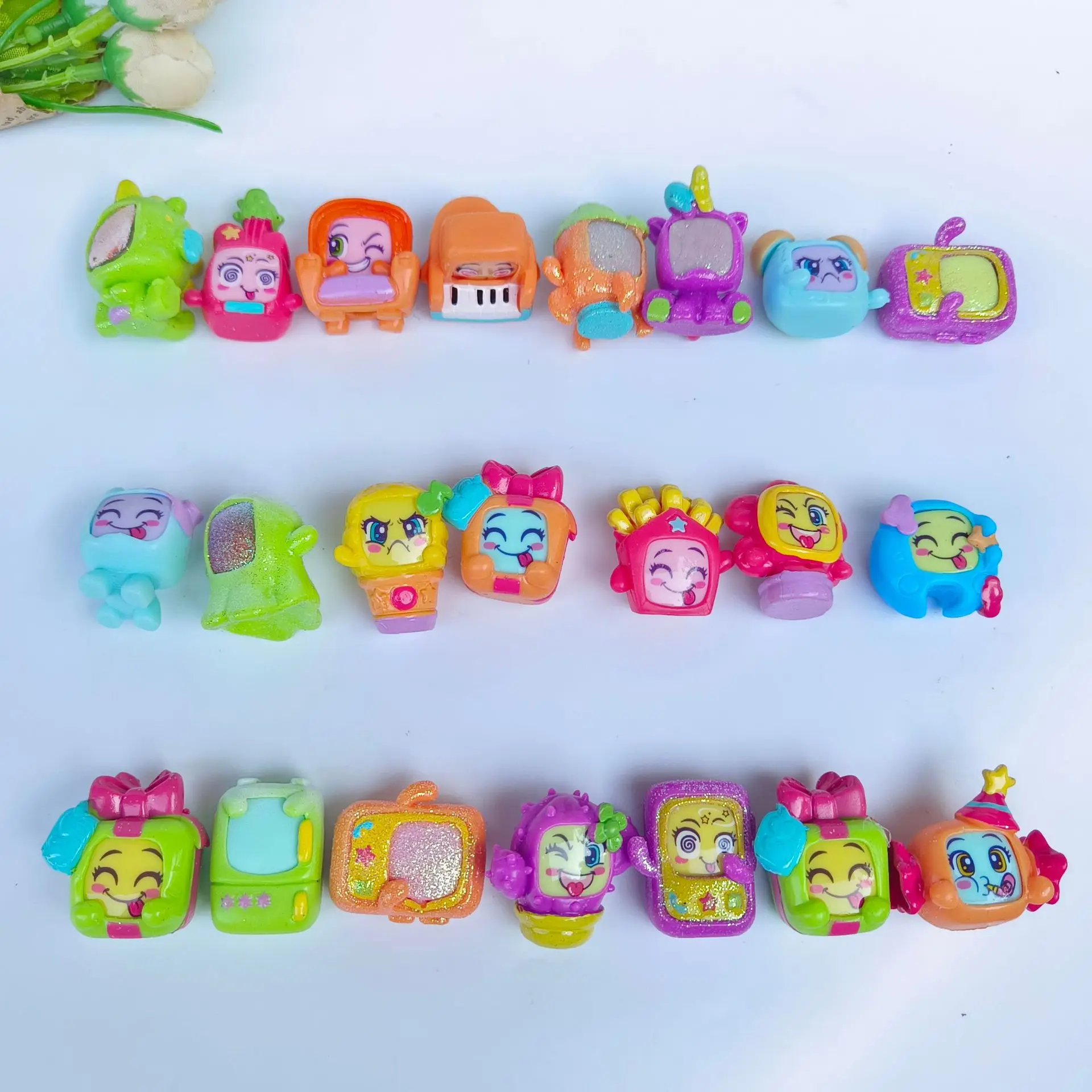 10~20pcs/set Cartoon Surprise Facial Figures Rainbow Color Little Gadget Limit Collect Model Toys Cake Decor Christmas Gift