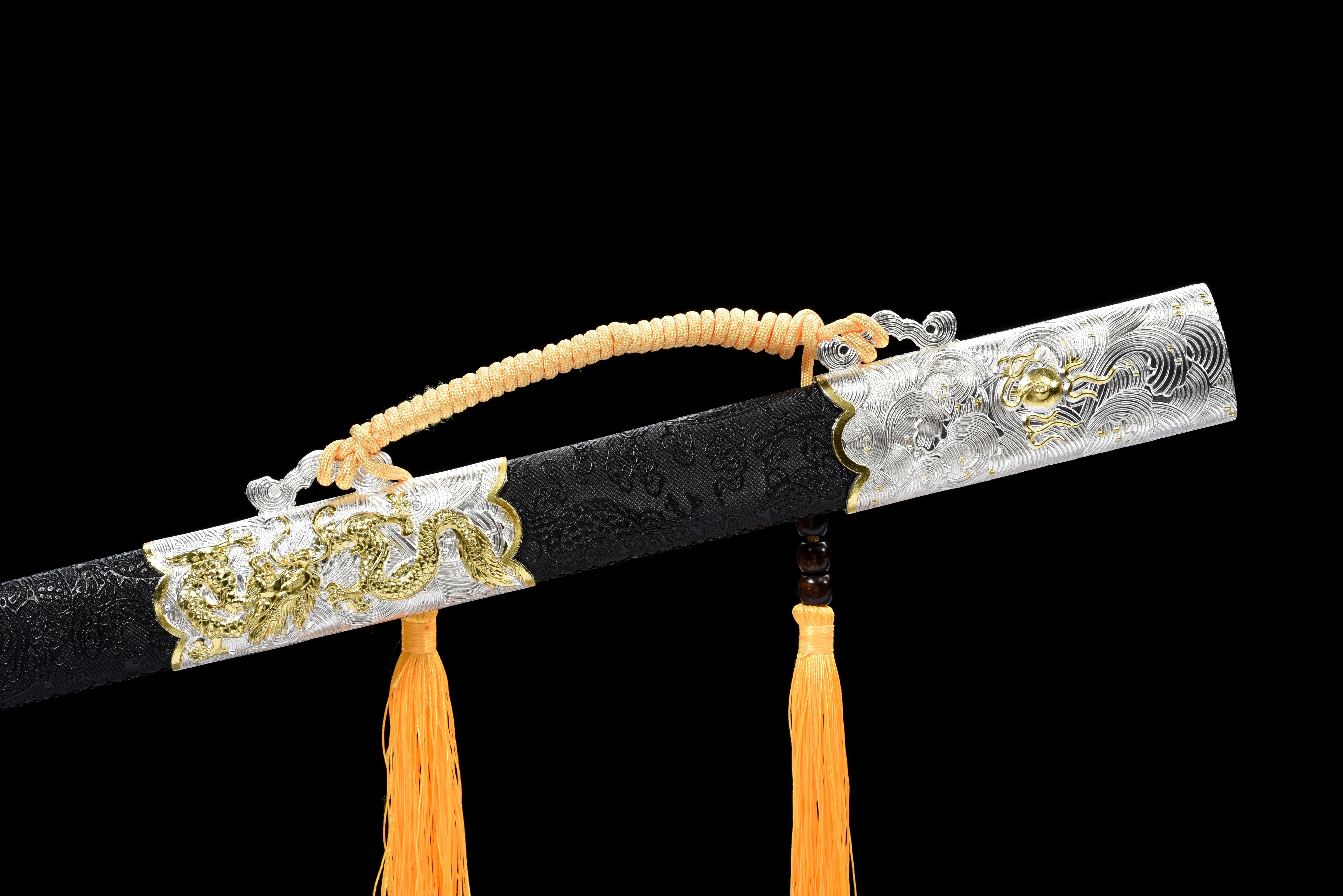 Chinese royal gold and silver dragon katana samurai sword is collected by a medieval martial arts enthusiast, Full Tang.  sharp