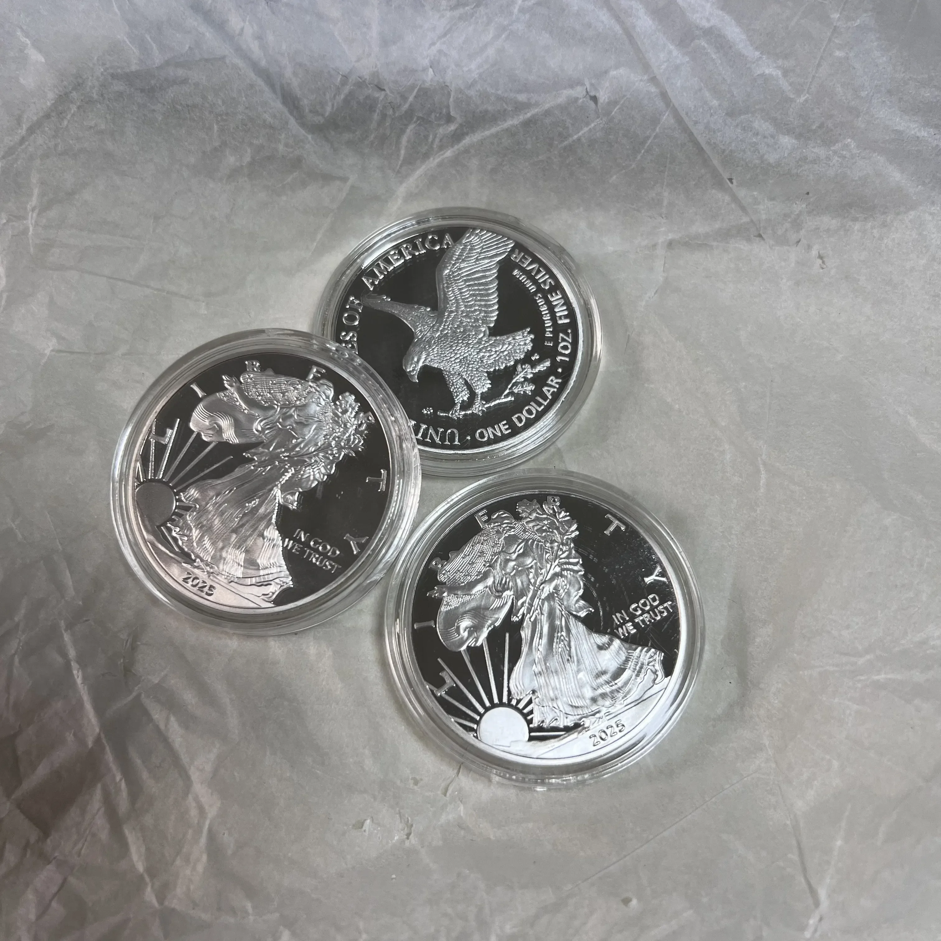 Non Magnetic Eagle Silver Plated 2015 - 2025 Serial 1 OZ ตกแต่งเหรียญโลหะที่ระลึก