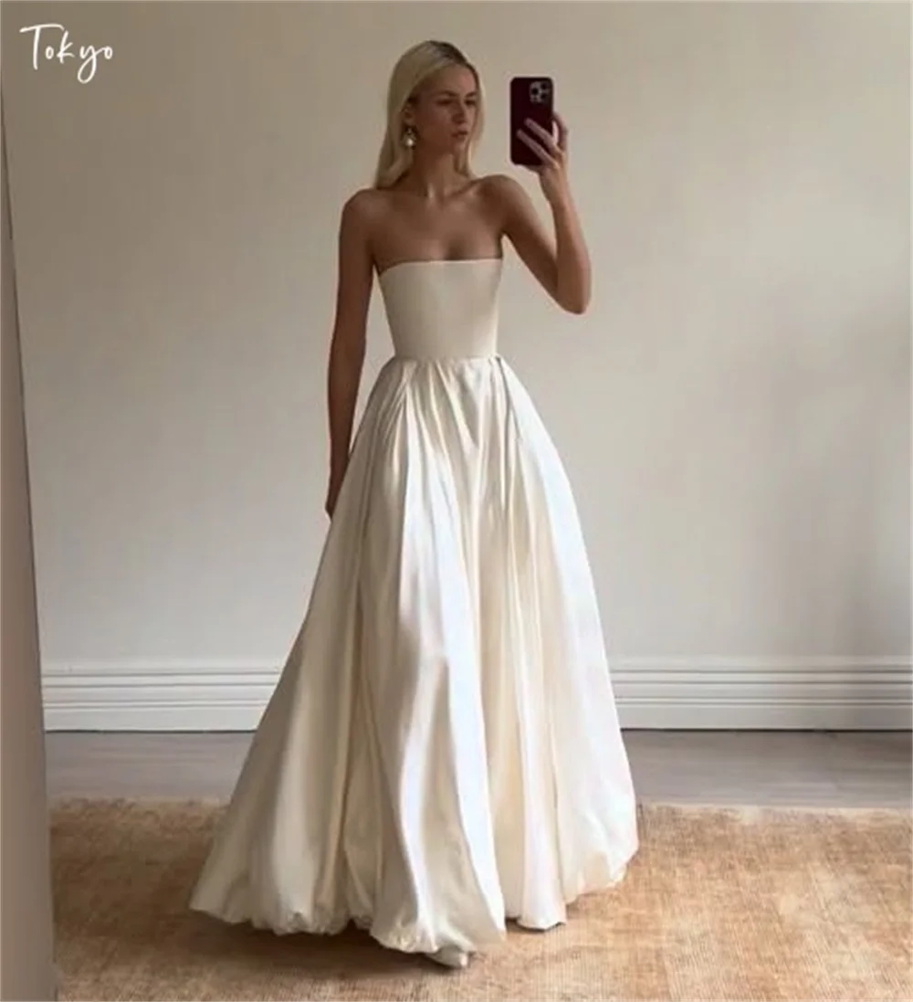 

Tokyo Elegant White Strapless Necklink Customized Wedding Party Sleeveless Satin Bridal Gown A-Line Court Train Wedding Gowns