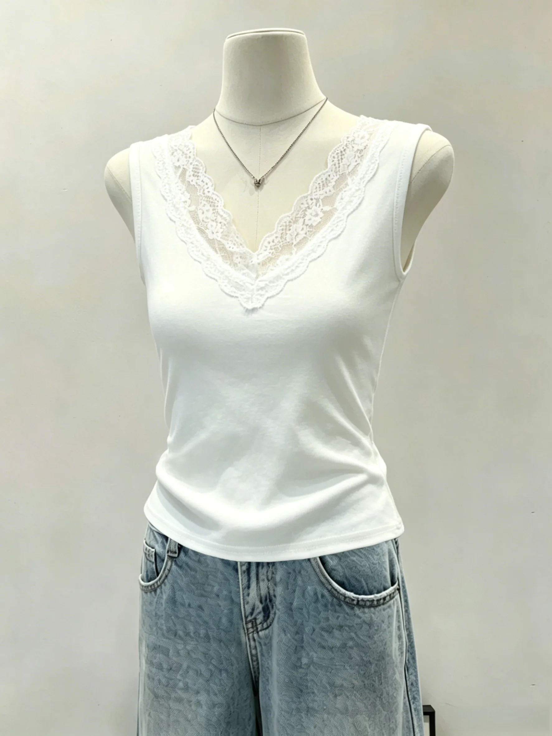 Women's Lace V-neck Strap Vest 95% Cotton Sleeveless Summer New Style Base Layer Top Outerwear Slim Fit Cotton Tank Top