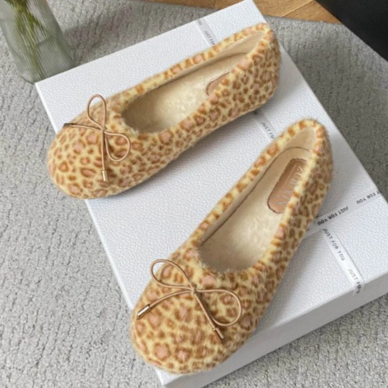 

Fashion Leopard Bow Decoration Mary Jane Shoes Women Winter Warm Plush Flat Cotton Shoes Comfortable Round Toe Shallow Loafers
