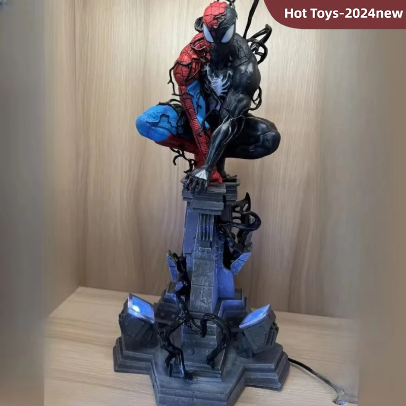 Hot In Stock Spider-Man And Venom Symbiote Gk Hand Office Can Light Up Design Super Cool Boy Toy Decoration Gift Choice