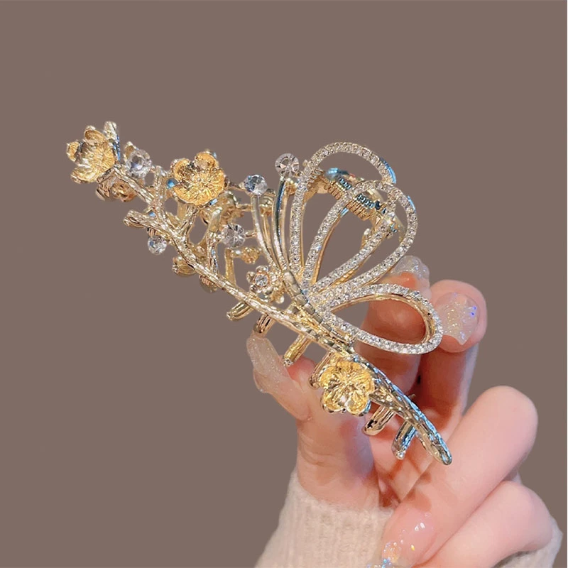 New Retro Alloy Butterfly Hair Grip Hair Crab Clip Girl Ponytail Clip Wash Face Hair Claw Shark Clip Headdress Female