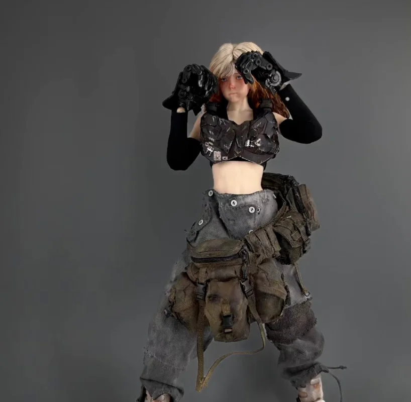 نموذج جيب جندي أنثى بمقياس 1/6 لنمط تربة النفايات مقاس 12 بوصة